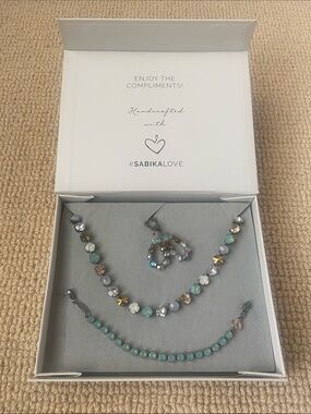 Sabika Crystal Necklace with Matching Bracelet and Earrings set.